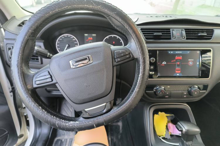 Used Qoros 5 2018 Revised Version 1.6T Automatic Leading Edition
