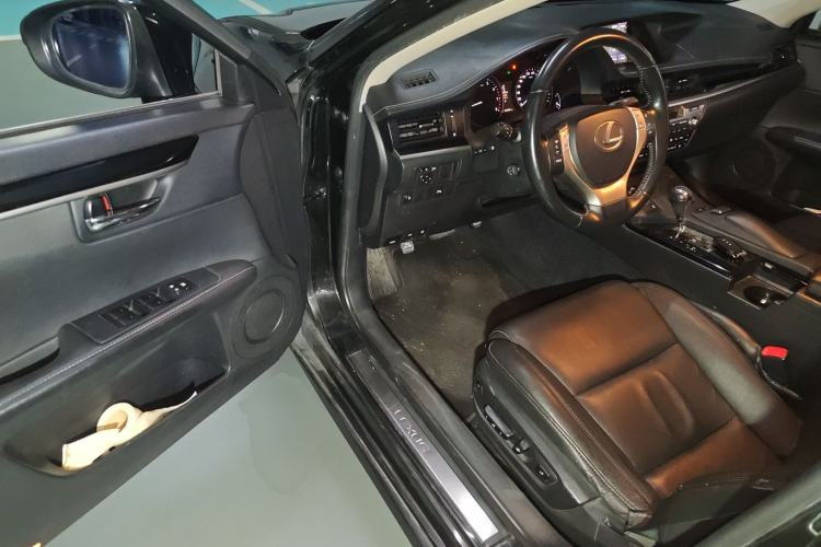 Used Lexus ES 2013 250 Elite Edition
