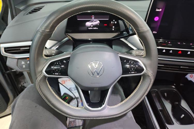 Used Volkswagen ID.4 CROZZ 2022 Standard Range PURE Edition Steering Wheel