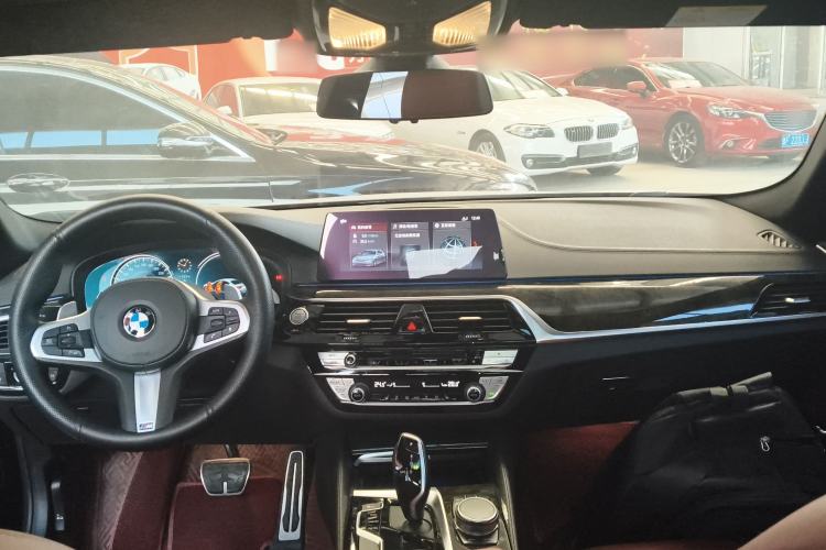 Used BMW 5 Series 2018 Restyled 530Li Leading Edition M Sport Package