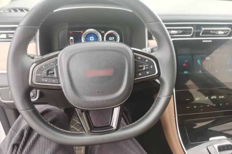 Used Sinotruk VGV VX7 2022 2.0T Automatic Industry-Customized Version HY4C20B Steering Wheel