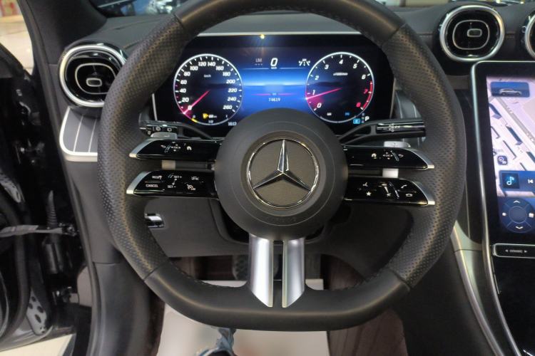 Used Mercedes-Benz GLC 2023 GLC 300 L 4MATIC Dynamic Edition 5-seater Steering Wheel