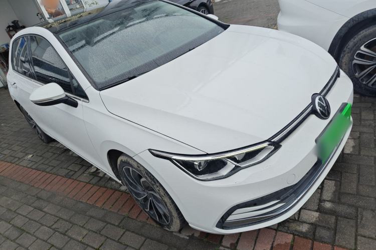 Used Volkswagen Golf 2021 280TSI DSG Pro Front Right 45 Deg