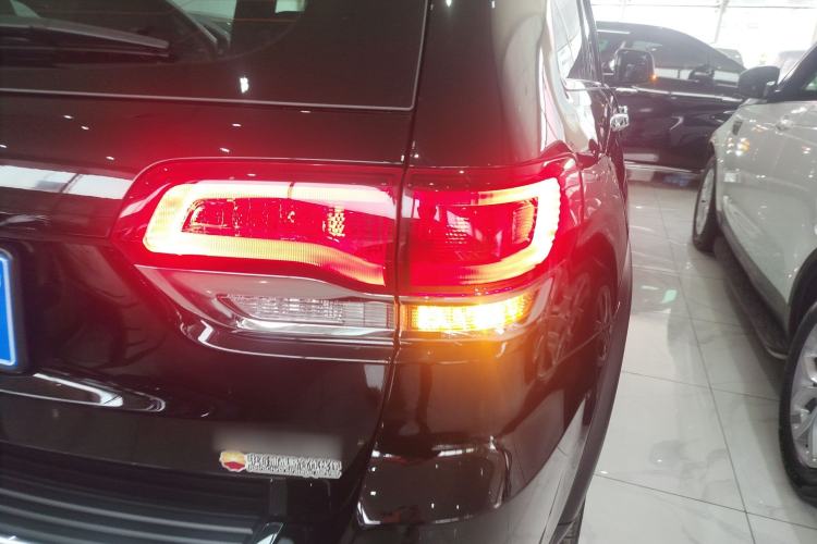 Used Jeep Grand Cherokee 2020 3.0L Elite Navigation Edition Right Rear Taillight