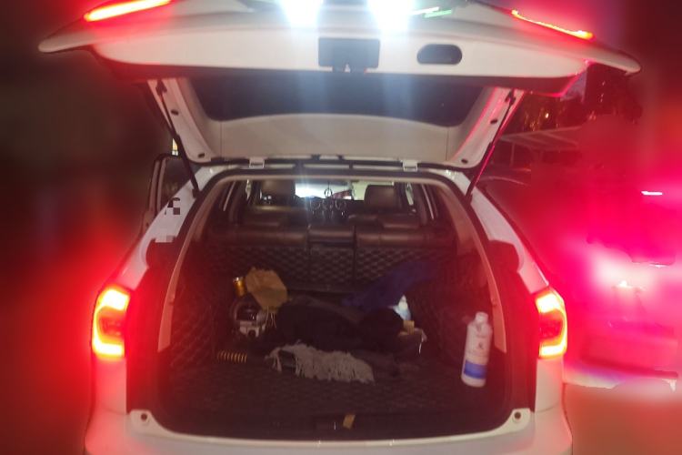 Used BYD Tang New Energy 2015 2.0T Four-Wheel-Drive Flagship Model Trunk