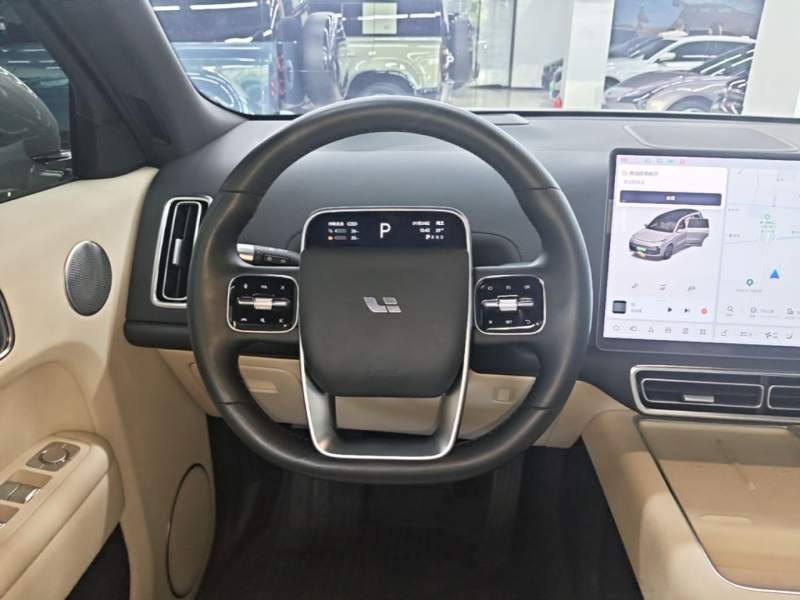 Used Li Auto L9 2022 Max model — 10