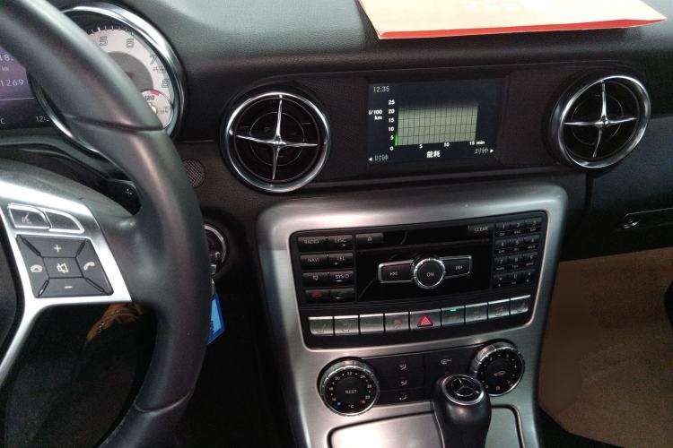 Used Mercedes-Benz SLK-Class 2011 SLK 200 Fashion Model
