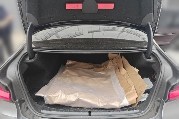 Used BMW 5 Series 2021 525Li Luxury Package Trunk