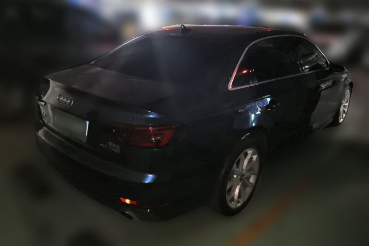 Used Audi A4L 2018 30th Anniversary Edition 40 TFSI Fashion Model
