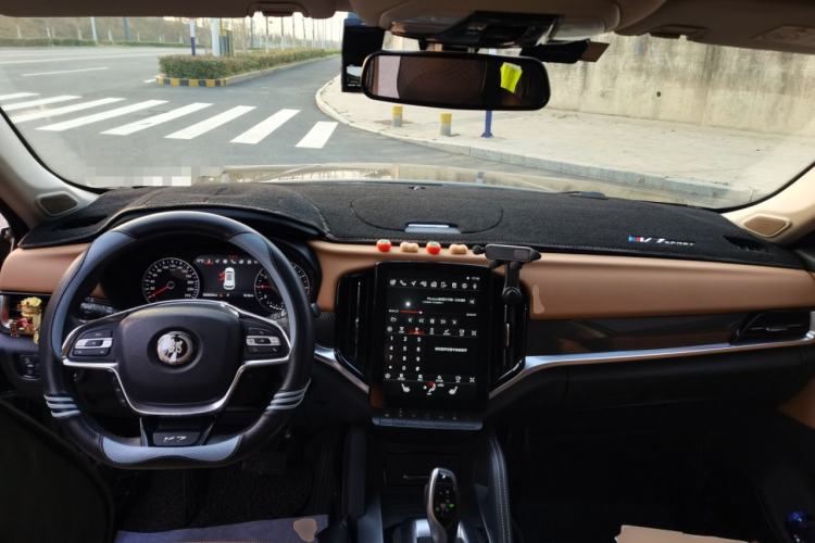 Used Brilliance V7 2018 280T DCT Luxury Model 5 Seats
