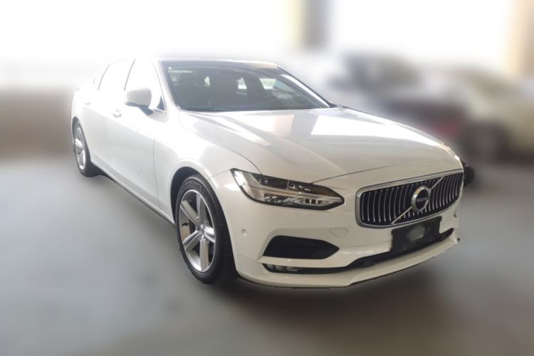 Used Volvo S90 2018 T4 Zhiyuan Edition Front Right 45 Deg