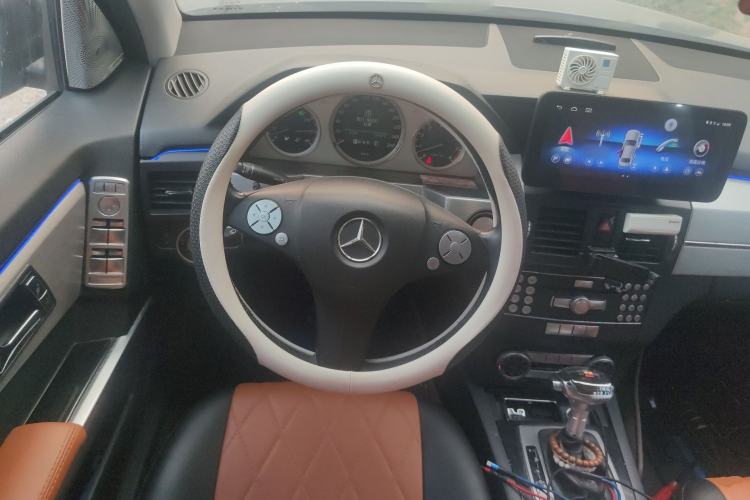 Used Mercedes-Benz GLK-Class 2011 GLK 300 4MATIC Dynamic Model Steering Wheel