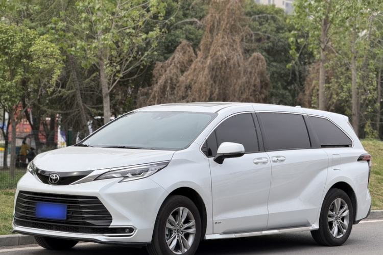 Used Toyota SIENNA 2024 2.5L Hybrid Comfort Edition