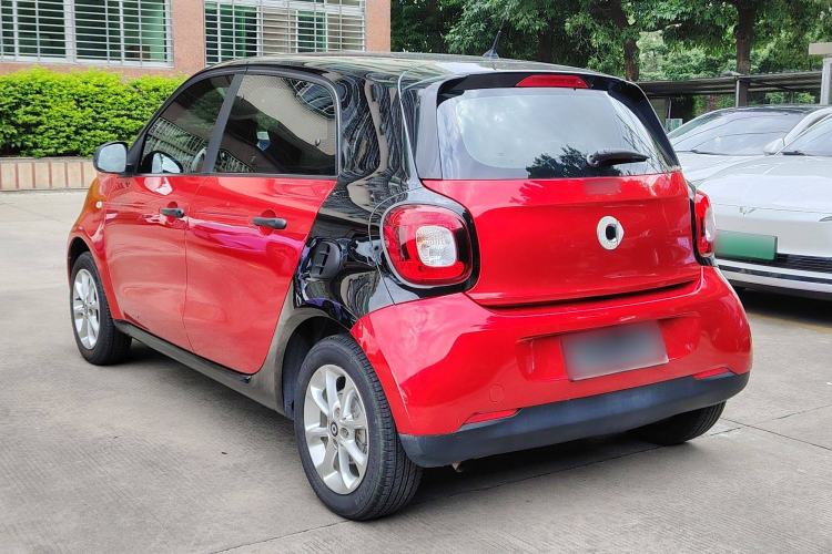 Used smart forfour 2018 1.0L 52 kW Dynamic Edition