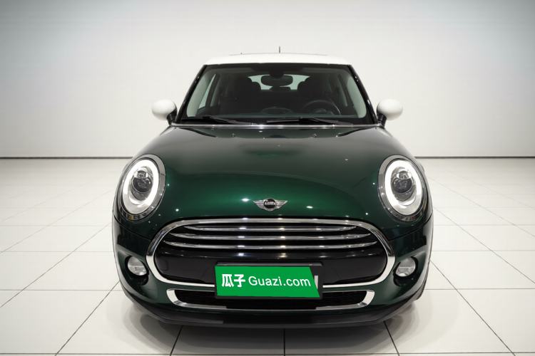 Used MINI 2016 1.5T COOPER Pioneer Edition Five-Door Model Front