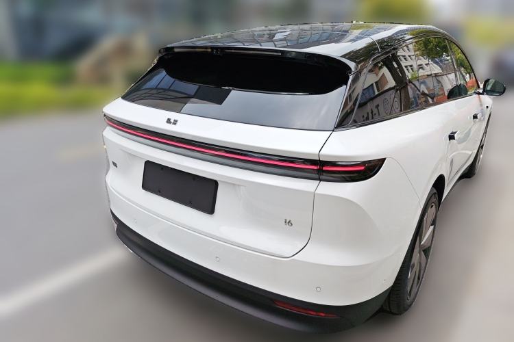 Used Li Auto i6 2025 Model Four-Wheel-Drive Standard Type