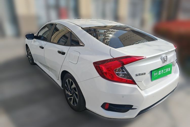 Used Honda Civic 2016 220TURBO CVT Luxury Edition Rear Left 45 Deg