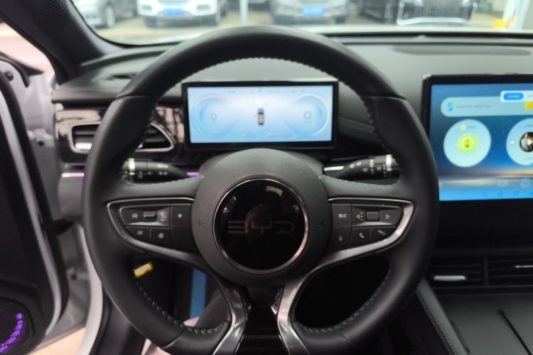 Used BYD Seal 06 New Energy 2024 DM-i 120KM Prestige Model Steering Wheel