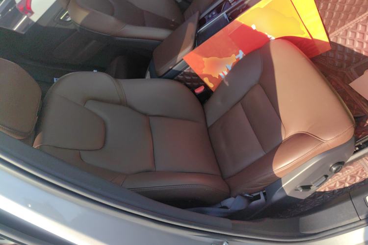 Used Volvo XC60 2022 B5 4x4 Zhiyi Luxury Edition