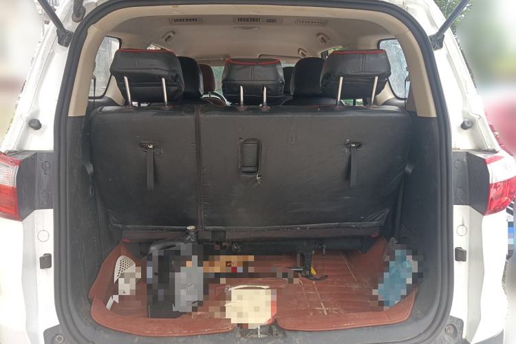 Used CHANGAN OSHAN A800 2017 1.6L Manual Comfort Model Trunk