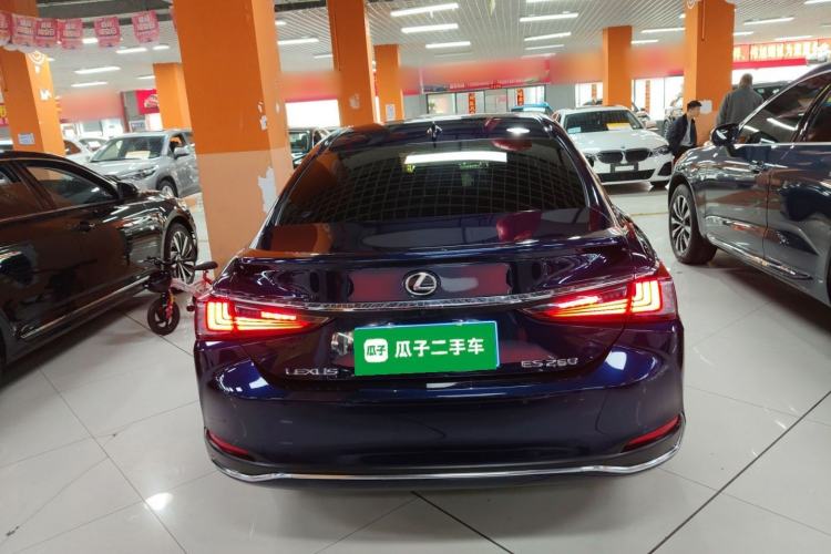 Used Lexus ES 2022 200 Excellence Edition