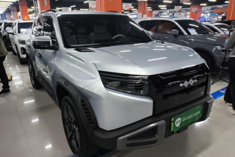 Used Formula Leopard Titanium 3 2025 501KM All-Wheel Drive Intelligent Driving Ultra Version Front Right 45 Deg