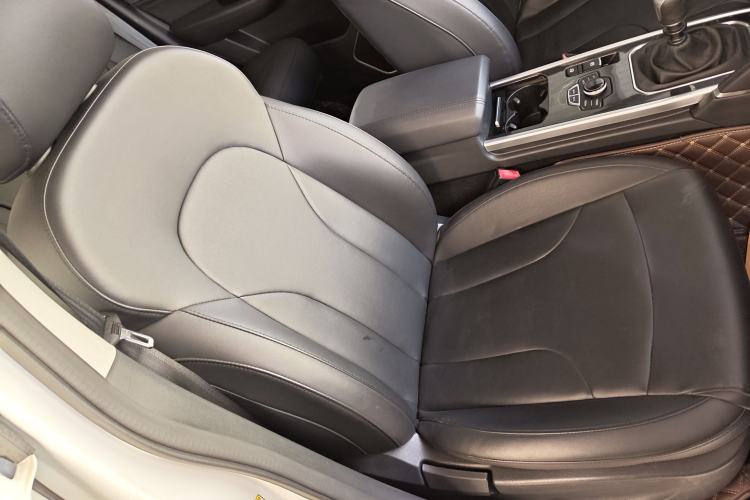 Used Haval H6 2018 Sport Edition 1.5T Manual Two-Wheel Drive Elite Model China V Standard Right Front Seat