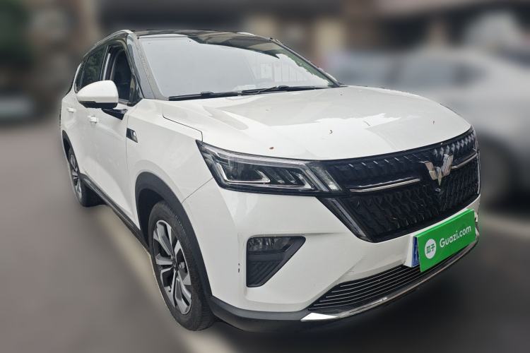 Used Wuling Asta 2021 1.5T CVT Star曜 Edition Front Right 45 Deg