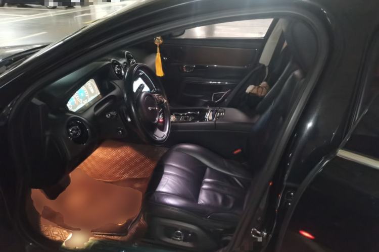 Used Jaguar XJ 2016 XJL 2.0T Two-Wheel-Drive Elegant Business Edition
