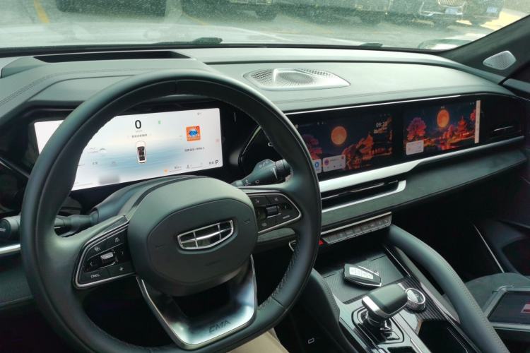 Used Geely Auto Monjaro L 2024 2.0TD High-Power Automatic Two-Wheel Drive Skyline Edition
