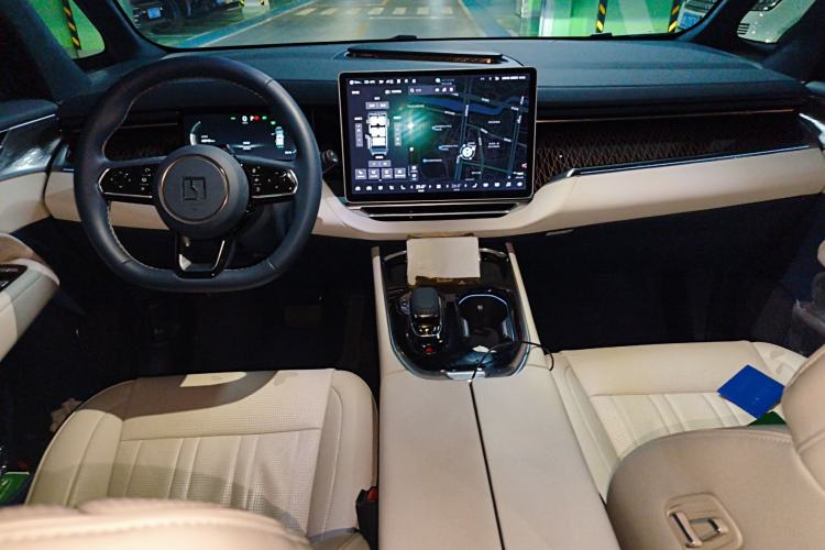 Used Zeekr 009 2022 WE Edition