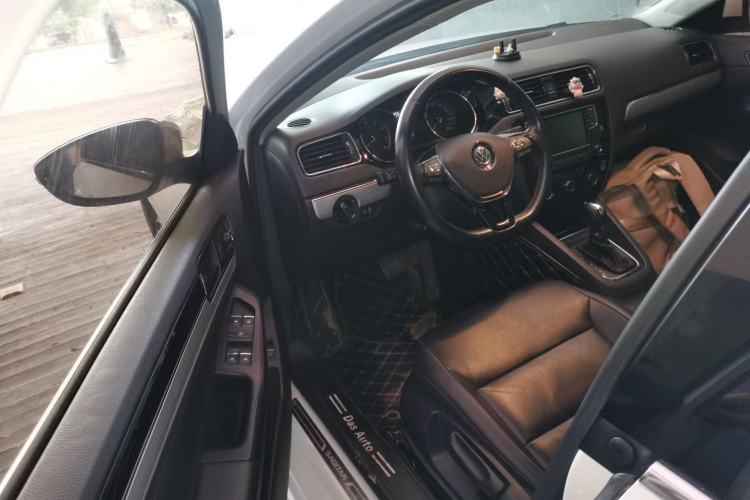 Used Volkswagen Sagitar 2018 1.6L Automatic Comfort Model Driver Seat