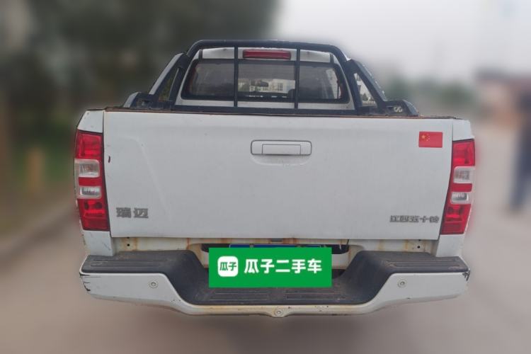 Used Isuzu JLM 2018 2.5T Four-Wheel Drive Diesel Luxury Version JE4D25Q5A Rear