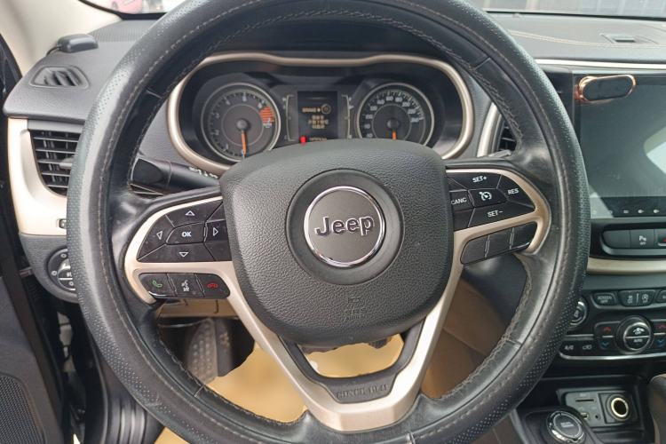 Used Jeep Cherokee 2016 2.4L Professional Edition