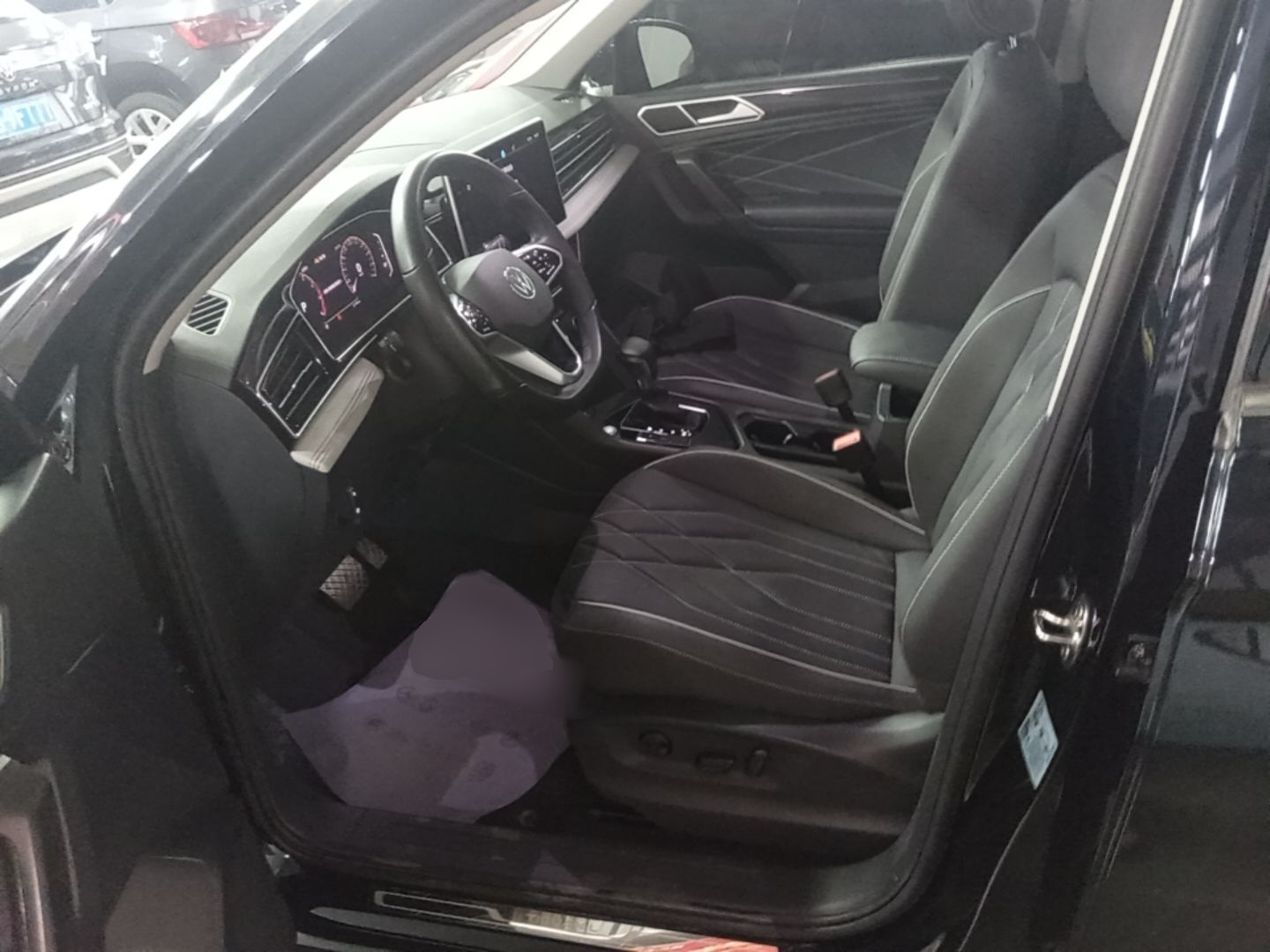Vordere Reihe im Auto