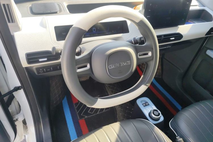 Used Geely Galaxy Panda 2024 Panda Mini 200km Endurance Bear
