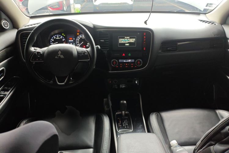 Used Mitsubishi Outlander 2020 2.0L Two-Wheel Drive Enjoyment Version 5 Seats
