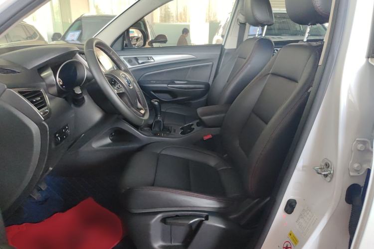 Used CHANGAN CS75 2016 2.0L Manual Luxury Version China IV Standard
