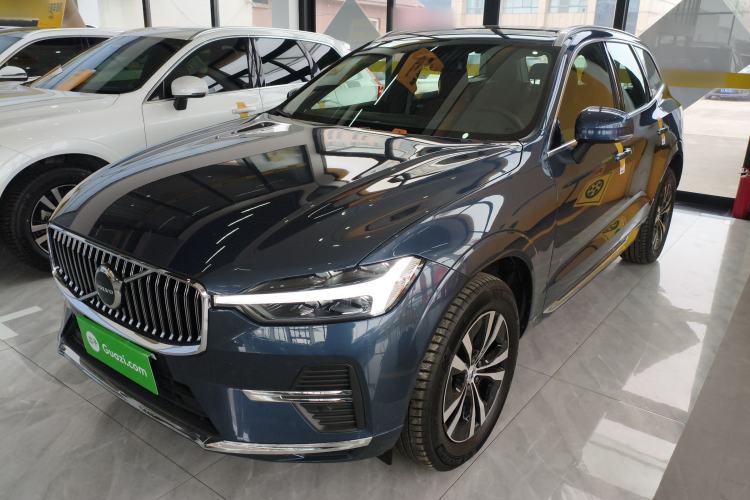 Used Volvo XC60 2025 B5 4x4 Smart Luxury Edition