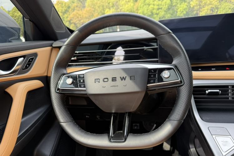Used Roewe RX5 2023 1.5T Prestige Sliding-Screen Version Steering Wheel