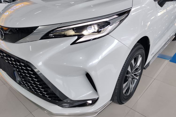 Used Toyota Granvia 2024 2.5L Hybrid Prestige PLUS Four-Wheel Drive Version Left Front Headlight