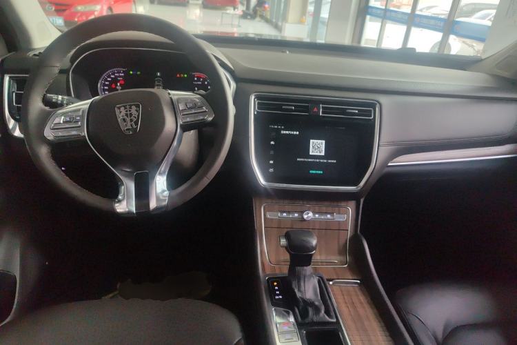 Used Roewe RX8 2019 30T Smart Connectivity Two-Wheel Drive Supreme Flagship Edition
