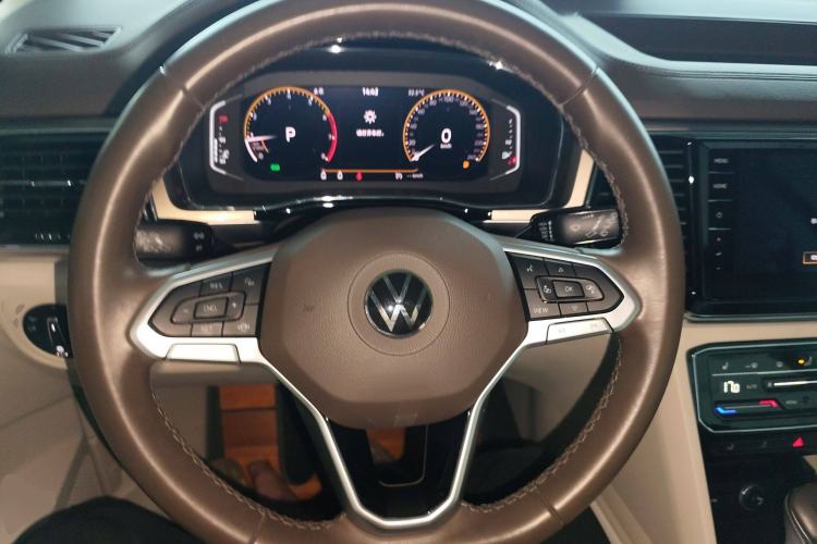 Used Volkswagen Viloran 2020 330TSI Luxury Edition