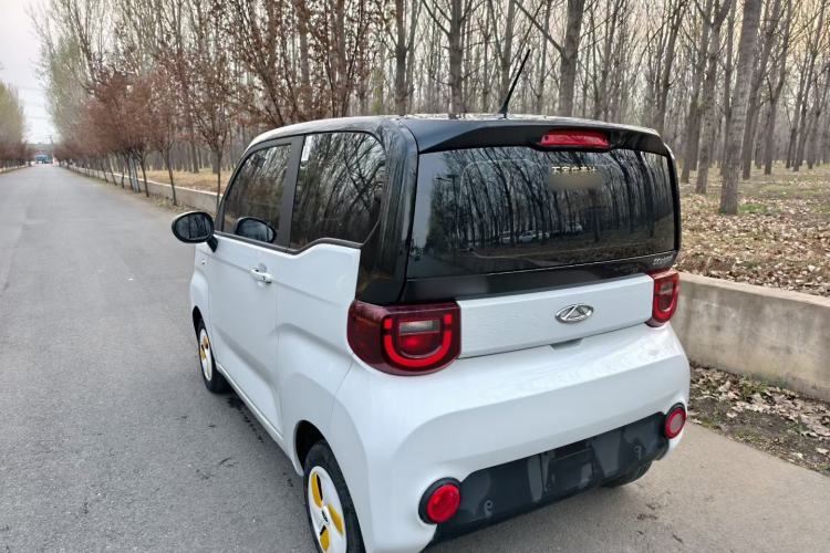 Used Chery QQ Ice Cream 2022 170km Sundae Phosphate Lithium-Ion Exterior 4