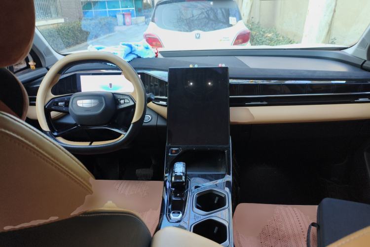 Used Geely Auto FX11 2023 1.5TD DCT Prestige Edition
