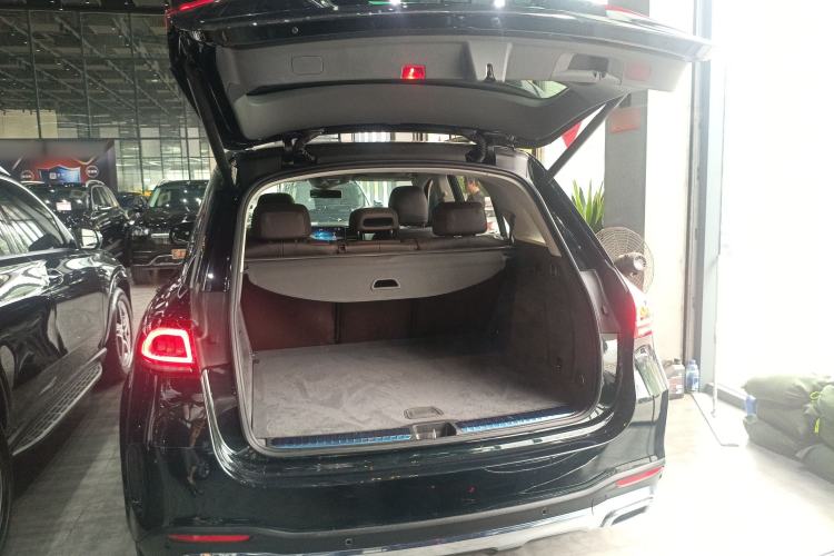 Used Mercedes-Benz GLE 2020 Restyled GLE 350 4MATIC Fashion Edition Trunk