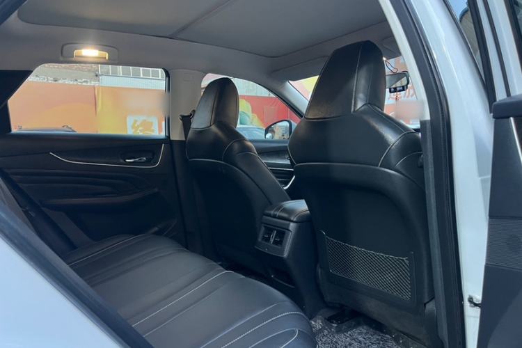 Used Venucia V 2021 260T Idol Edition Interior 3