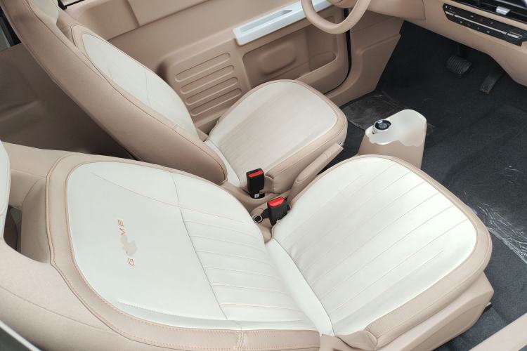 Used Geely Galaxy Panda 2024 Facelifted Panda Mini 200km Dragon Edition Right Front Seat