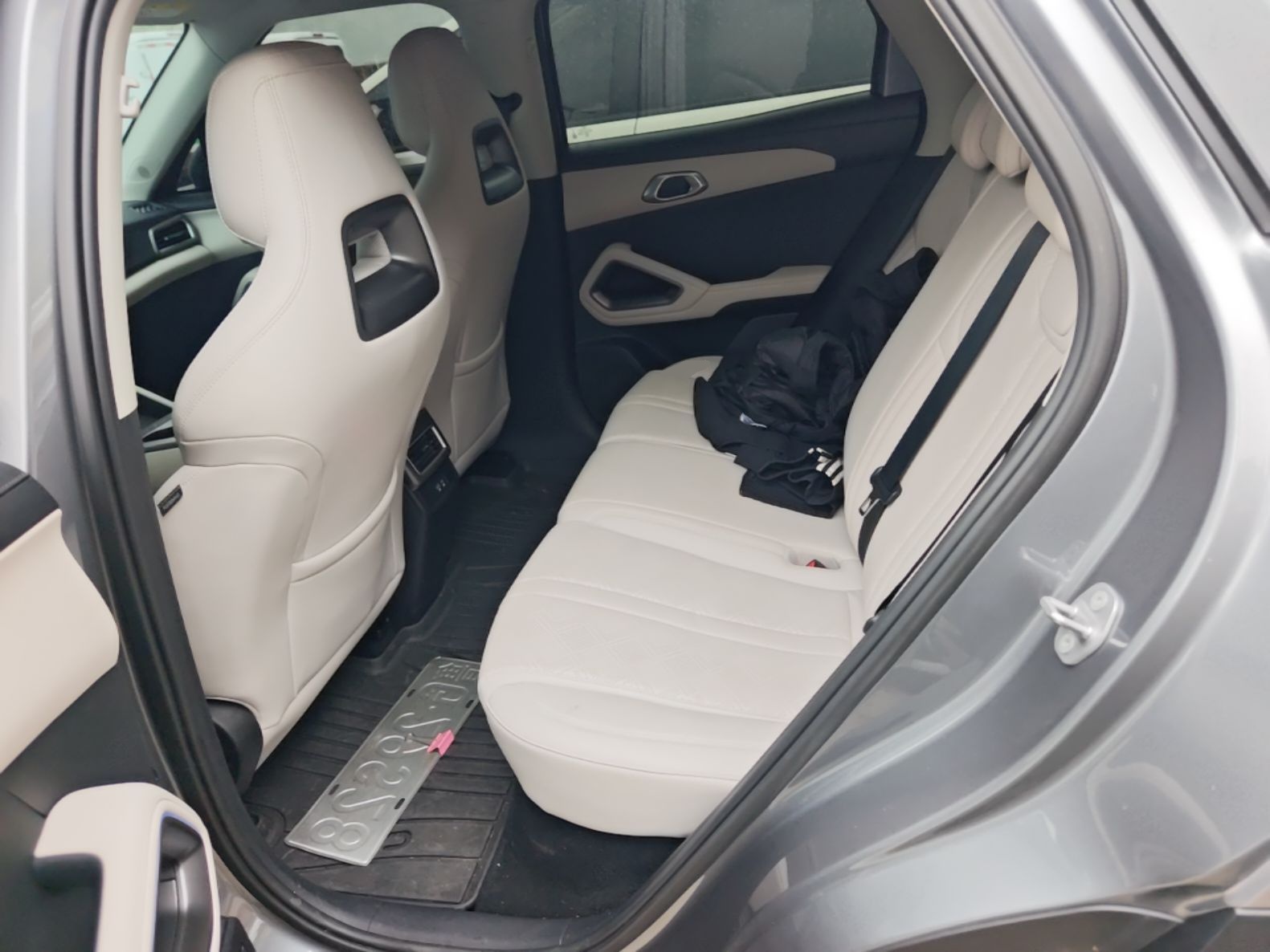 BYD Yuan UP 2025 Model 301KM Leading Version — снимка 20
