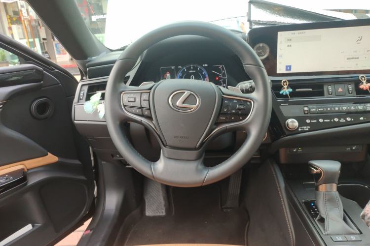 Used Lexus ES 2023 200 Excellence Edition Steering Wheel